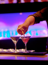 Afbeelding in Gallery-weergave laden, Cosmopolitan